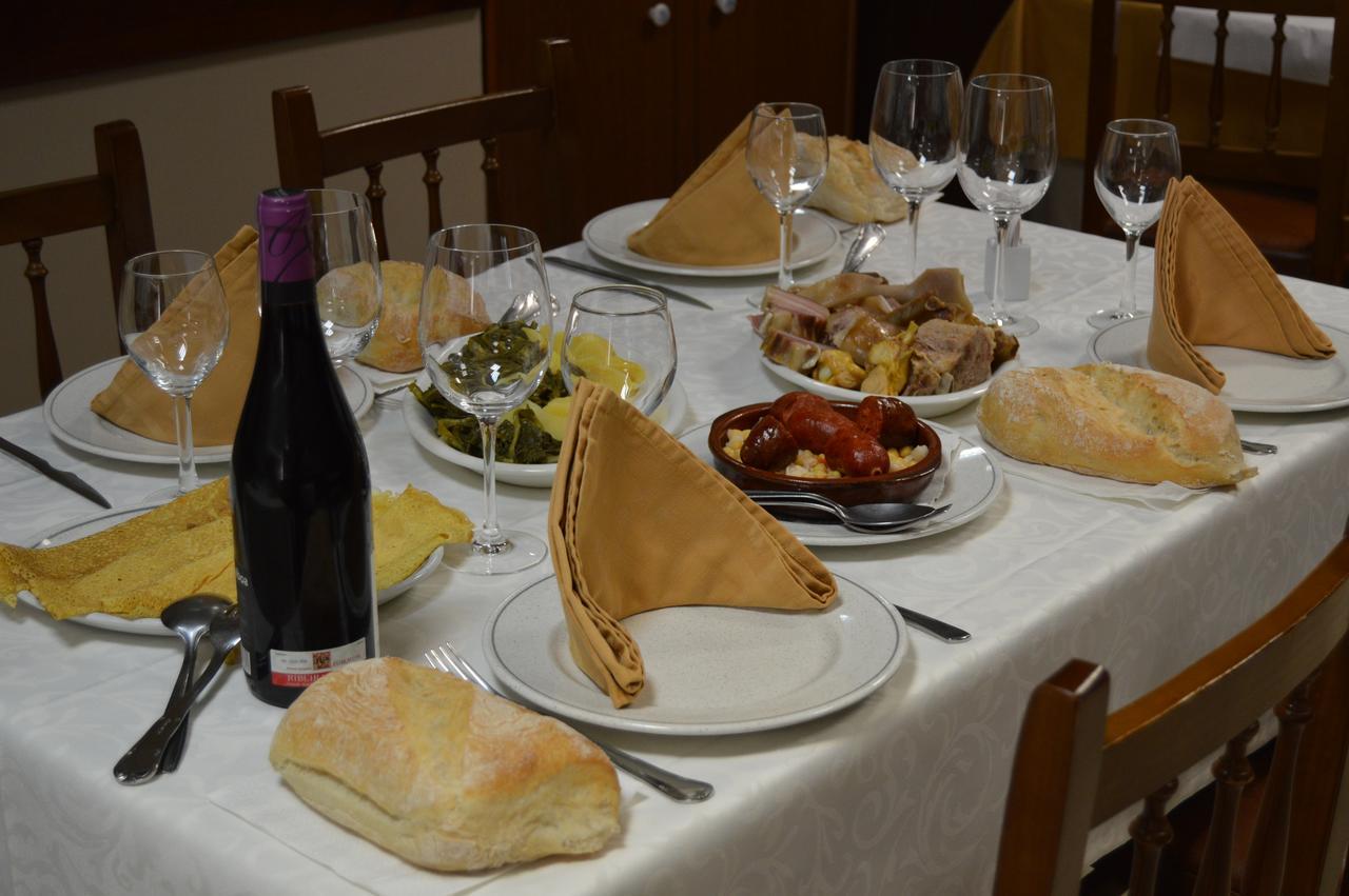 Hostal-Restaurante Paris Forcarei Luaran gambar